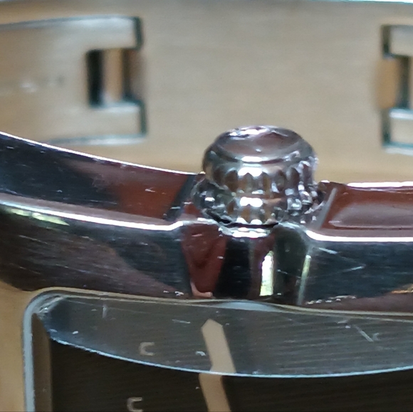 X Hamilton Ladies Quartz watch Textured black dial Curved Cut Crystal Silver . - Picture 11 of 13